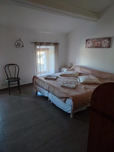 1 queen bed