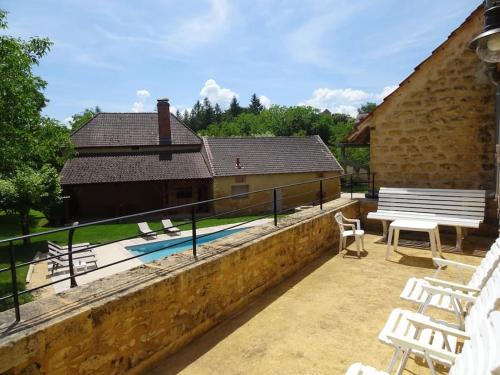 Domaine avec piscine à Milhac dans le Lot