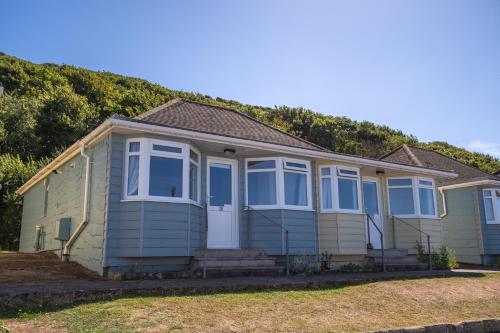 Deluxe Kipling Villa with Sea Views - Accommodation - Bideford