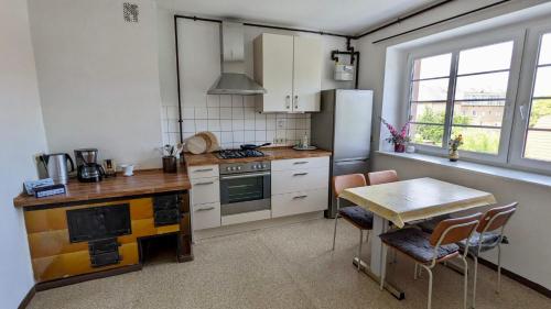 Große Ferienwohnung mit Loggia und Garten in Cottbus (direkt am Klinikum) in Kotbusas