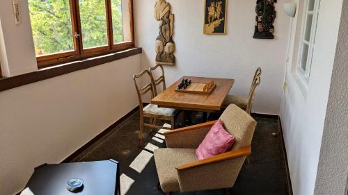 Balkonas / terasa, Große Ferienwohnung mit Loggia und Garten in Cottbus (direkt am Klinikum) in Kotbusas