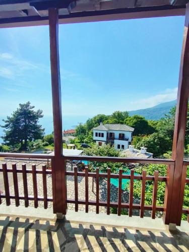 Hotel Vrionis - main image