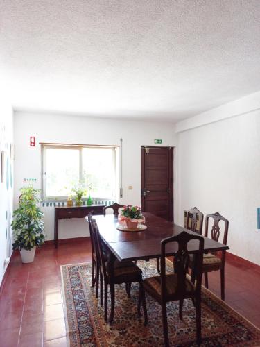 Villa do Sol Carcavelos Beach House - image 3