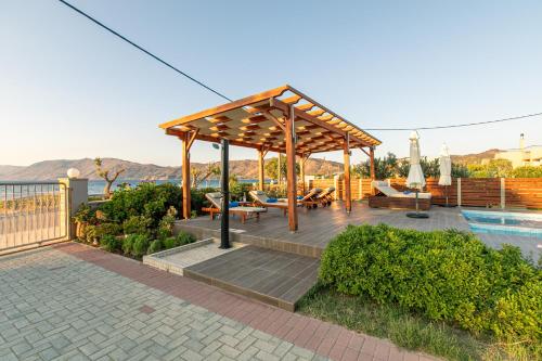 Niovi Seaside Suites in Kissamos