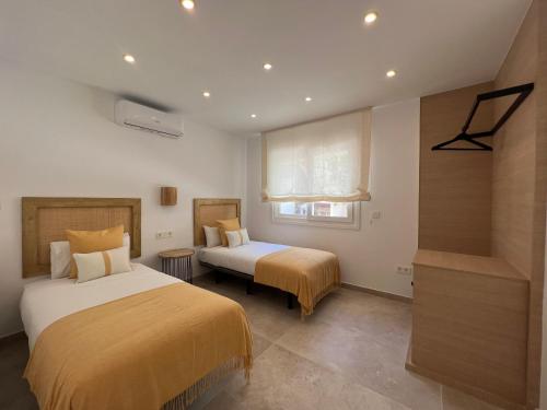 Angeles Beach II by ELE Apartments