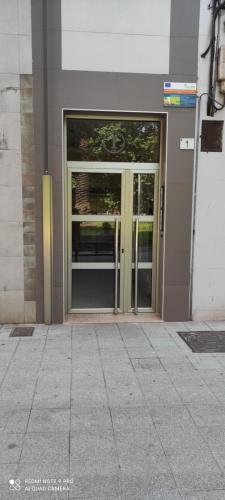  Plaza Fernando VI cerca PLAYA ARBEYAL in 33203 Gijón