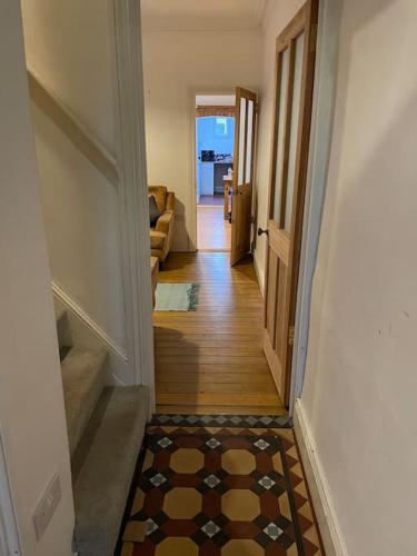 Lovely 3 bedroom house-Heart of Moseley Village in Birmingham