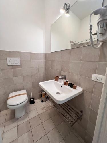 Deluxe Room image 1