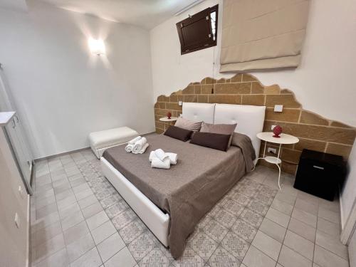 Deluxe Room image 6