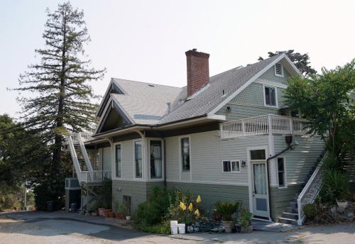 Marin Edwardian Mansion w/ San Francisco Bay Views - Apartment - San Rafael