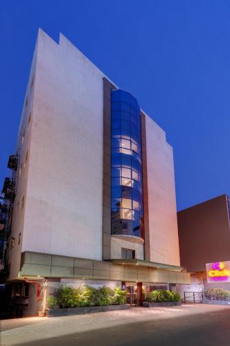 Click Hotel Vadodara 2 Mins from Railway Station