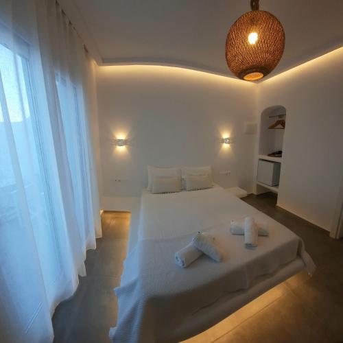 Paros Blue Dolphin FULLY RENOVATED by RIVEA GROUP