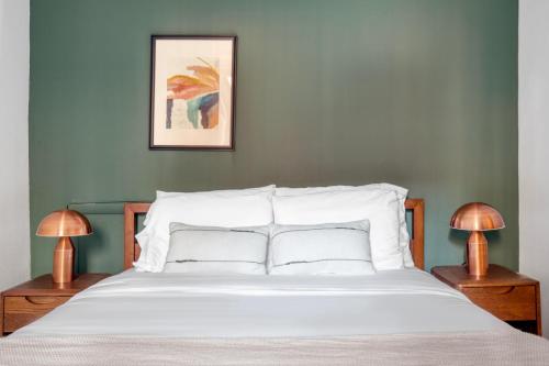 Dupont Circle 1BR w WD 2 blocks to Whole Foods WDC-62 in Washington, USA