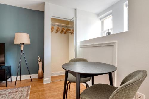 Dupont Circle 1BR w WD 2 blocks to Whole Foods WDC-62