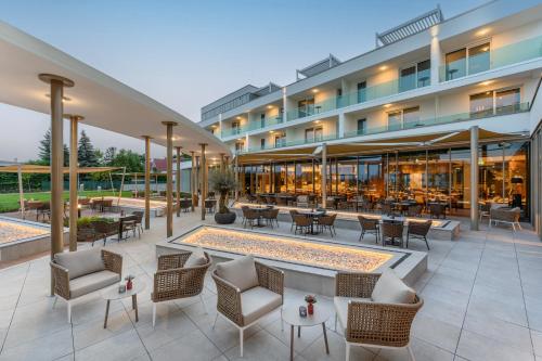 Hotel Vinifera Wine & Spa 5 Stars Superior - Hôtel - Balatonfüred