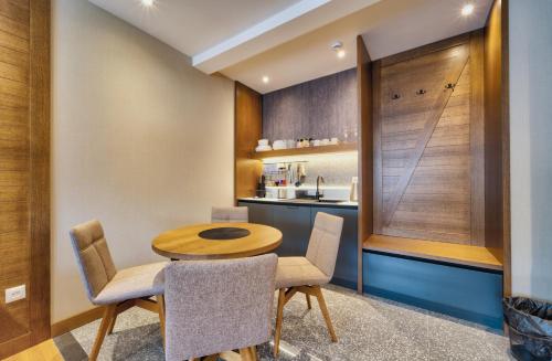 Dapur, Modern Mountain II Central in Kolasin