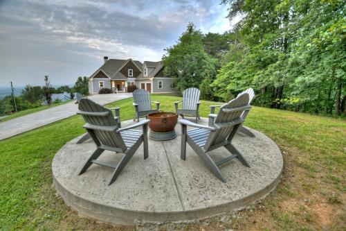 Talona Mtn ViewHaus - Pool Mtn View Dog Friendly in Ellijay, USA