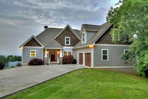 Talona Mtn ViewHaus - Pool Mtn View Dog Friendly in Ellijay, USA