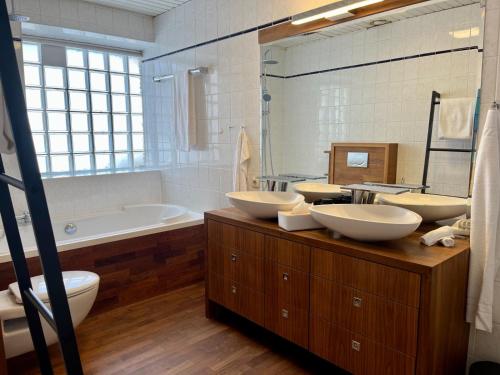 Fürdőszoba, FeWo Rosenstraße - Exklusive Ferienwohnung im Herzen von Tegernsee in Tegernsee