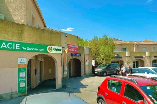 Maisonnette Jacuzzi & Piscine in Beaulieu (Languedoc-Roussillon)