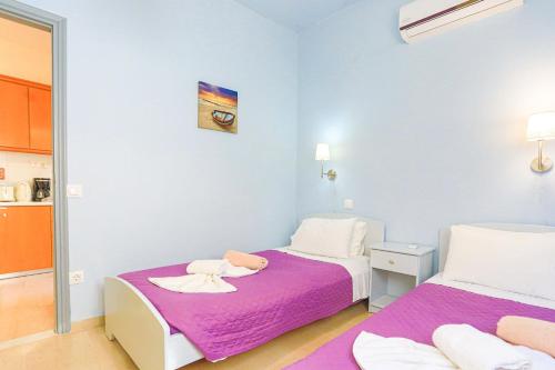 One-Bedroom Apartment image 10