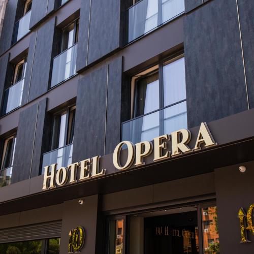 Hotel Opera in Priština