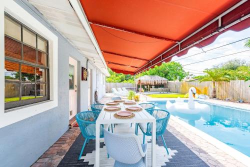 B&B Fort Lauderdale - Poolside - 3BR - Pool - Sun Loungers - Bed and Breakfast Fort Lauderdale