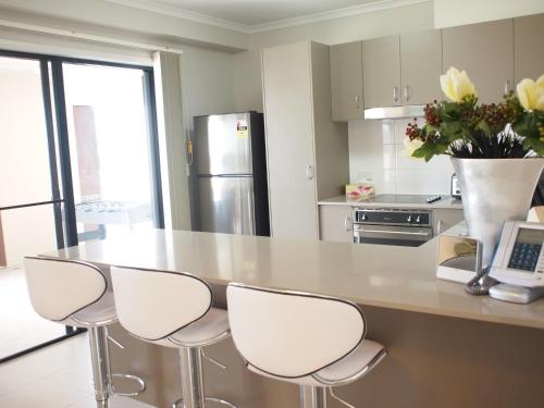 Edge Apartments Cairns - image 4