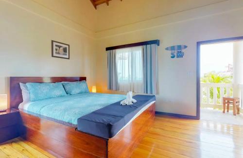 Sandy Feet Beach Resort – Placencia
