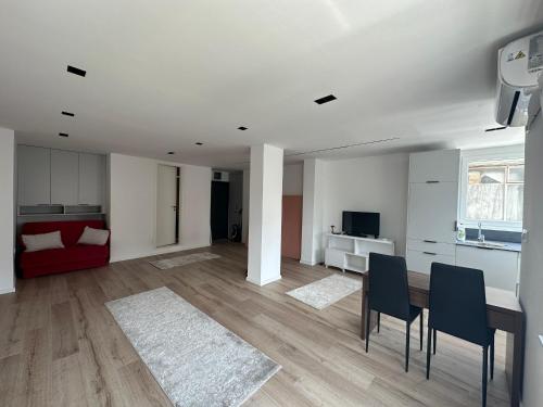 Studio Y, Gjakove (fotografie 5)