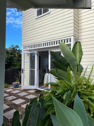 Travellers Retreat Bayview in Northern Beaches