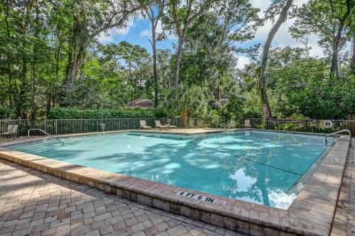 Fairway Oaks Villa Condo