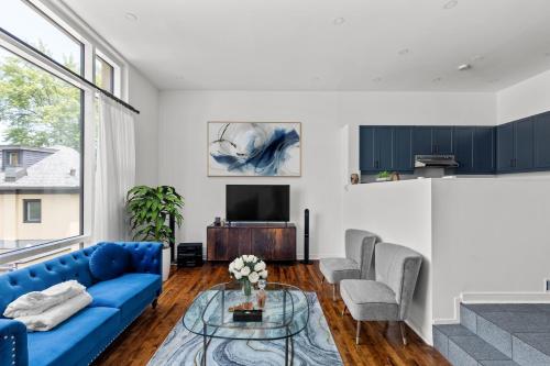 Elegant 3 Bedroom 4 Story Townhouse with Rooftop Terrace