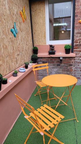 Facilities, Escale dans un Cocon Spa Privatif & Design, petit dejeuner compris in Salome (Nord-Pas-de-Calais)