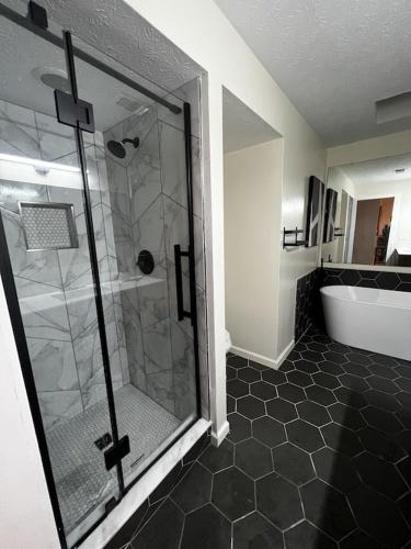 Spacious & Cozy - Close to Fort Moore - Pool Table, Columbus (foto 3)