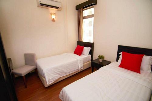 Two-Bedroom Family Apartment room in Palace Melaka Top 1 Waterpark Tickets with Unlimited Access by YGM