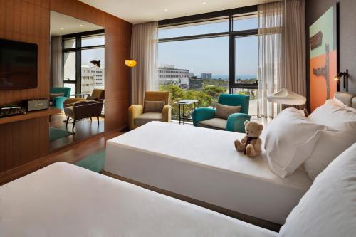 room detail thumbnail 1
