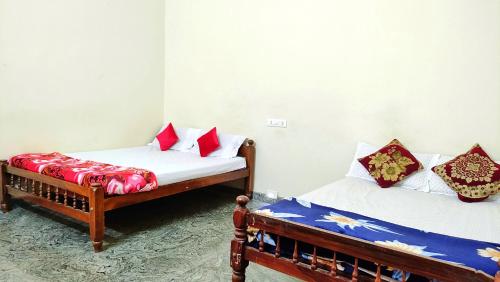 Kurumbalakotta Village Homestay