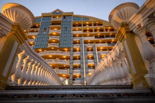 Imperial Palace Hotel - main image