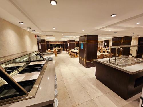 Restaurant, Asur Imperıal Hotel in Midyat