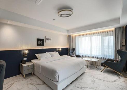 Gunsan Stay Tourist Hotel Room Type - New Building - Superior Ocean View Double Room Gunsan Stay Tourist Hotel Room Type - New Building - Superior Ocean View Double Room