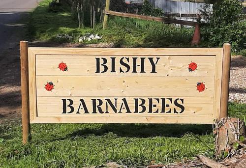 Bishy Barnabees country lodge with hot tub