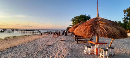 Ekas beach guesthouse and restaurant in Tanjung Ringgit