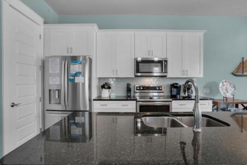 Penelope Palms by RealJoy Vacations - image 34