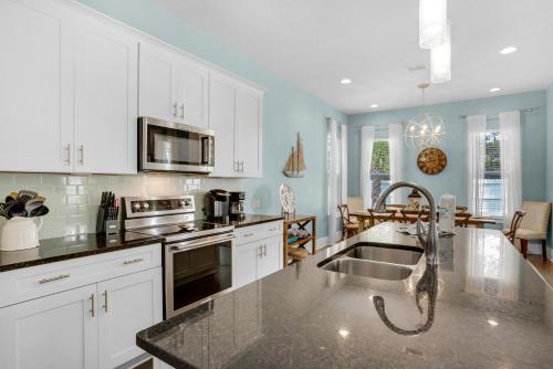 Penelope Palms by RealJoy Vacations - image 19