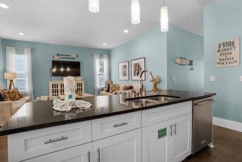 Penelope Palms by RealJoy Vacations - image 25