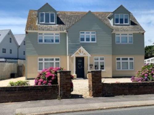 Beachfront 2 bed lux apart Milford on Sea, The New Forest