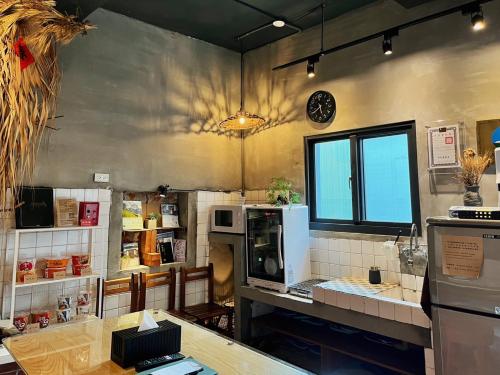 Food and beverages, 以安二館 in Changhua