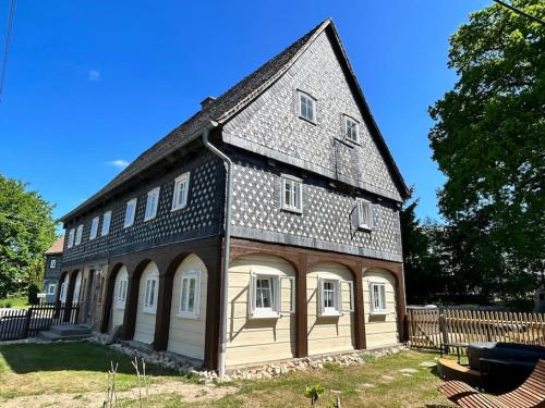 Ferienhaus Hexe mit Whirlpool, Sauna, Garten