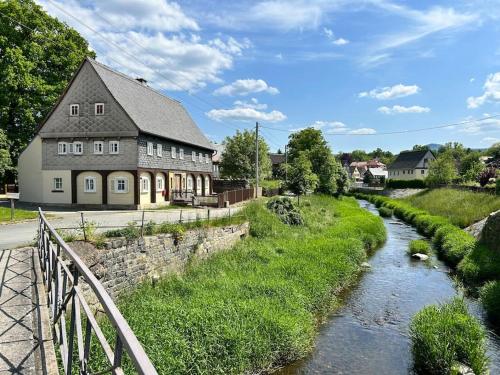 Ferienhaus Hexe mit Whirlpool, Sauna, Garten